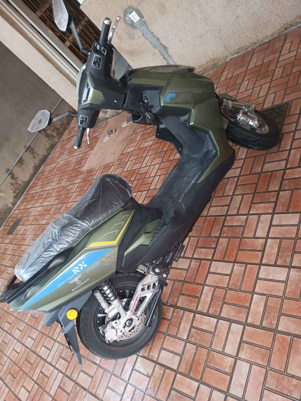 سلام عليكم.. دراجه شحن للبيع موصفات فول مستعمله شي قليل السعر 750وبيها مجال شي قليل الشراي يتصل على هذا الرقم ***********
