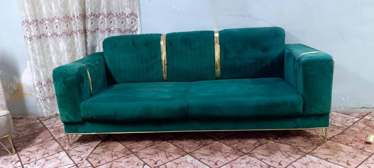 تخم 10 نفرات نضيف اي ضرر مابي السعر 225 وبي مجال المكان الكاظميه يوجد توصيل للاتصال ***********
