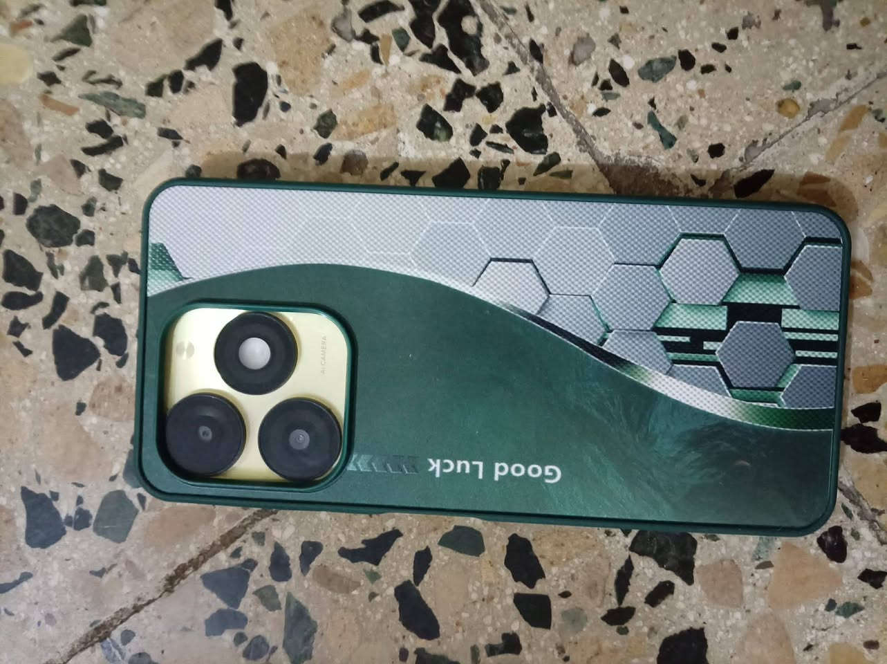 مبايل للبيع السعر 100بي مجال قليل للستفسار ‏‪***********‬‏
