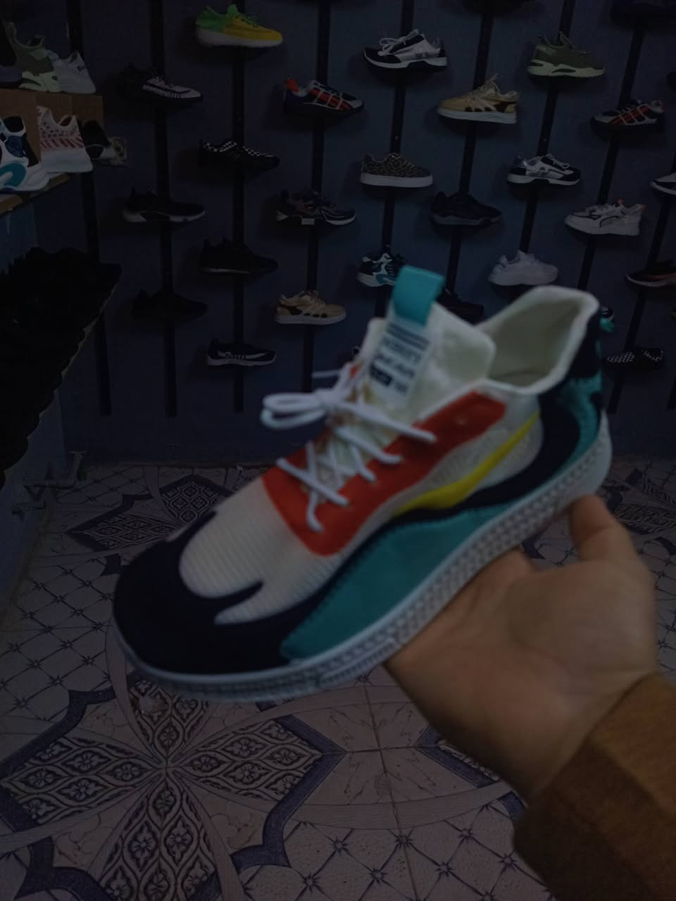 الجنࢪال للاحذية الرجالية
شارع الظباط مقابيل افران الجماهير 
 كافة القياسات وايضا موديلات اخرى تخفيضات 50٪ يتوفر توصيل داخل القضاء  *********** واتس
