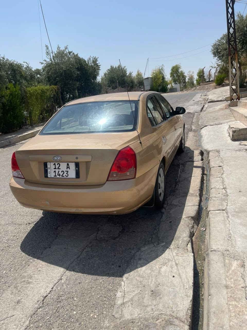 سلام عليكم شباب للبيع النترا 2004 محرك 20 كير ومحرك بشرط ماشيه 230 الف كيلو متر وبلميل 137 الف ميل حقيقي تبريد ثلج سنويه ورقم جدد وكاله تحويل بشرط سياره بدون حادث فقط الصبغ جارد مثبت سرعه كير توماتيك سعر 62 بيها مجال مكان السياره موصل _ بعشيقه  رقم التلفون *********** آسيا ***********

