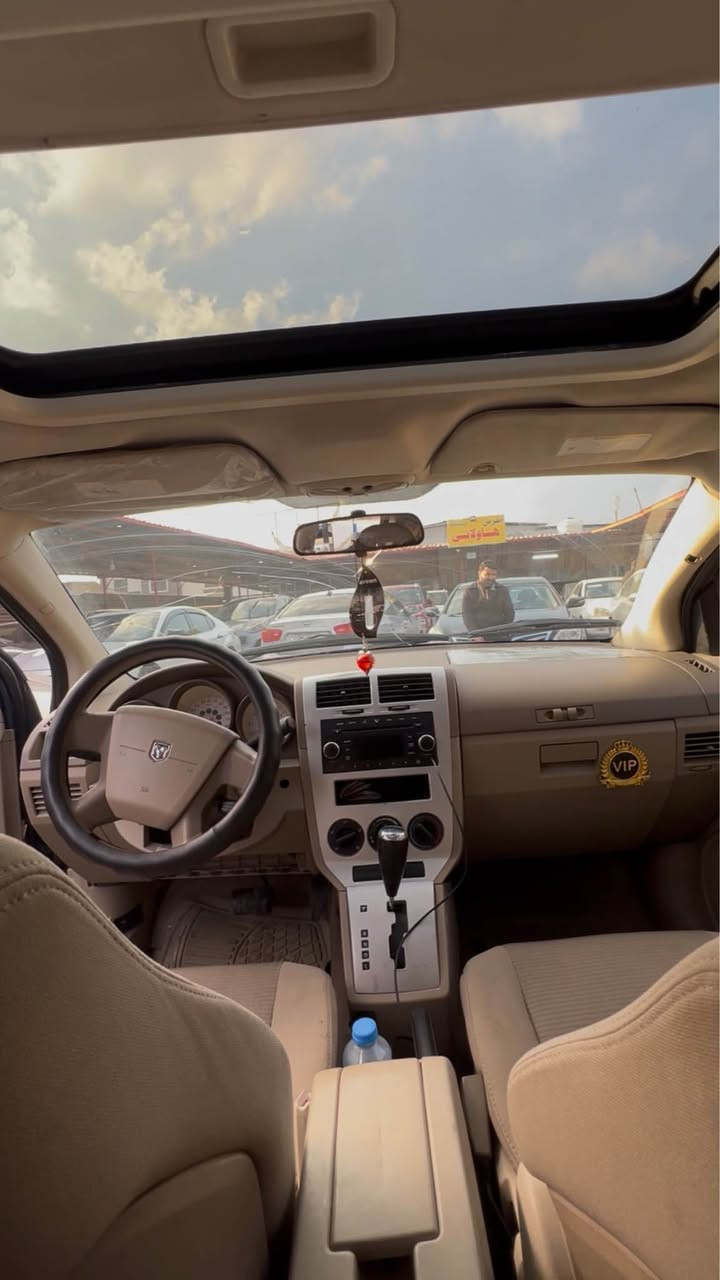 دوج كاليبر 
موديل ٢٠٠٩
به خ عام كرايه لو جوانى
برانه وه و وه رگه ران و شاسي به شه رت
سنوي بلاستيك اوليات به شه رته
فول مواصفات
سلايد
گير توماتيك
سعرى ٤٥ و مجال
ناونيشان قه زاى شيخان
*********** الشيخان, نينوى
