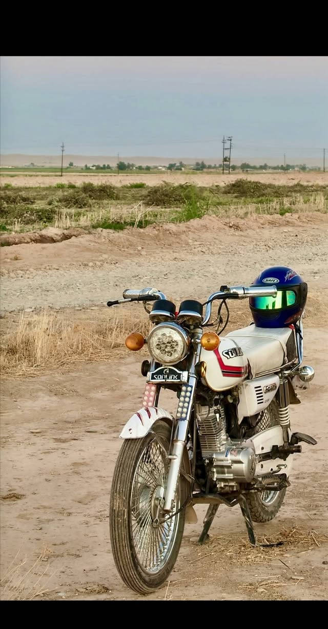 سلام عليكم دراجة للبيع موديل 22 محرك غطاس محرك ما مفتوح اوراق كاملة 5 اوراق سعر 500 وبيهة مجال اي استفسار اتصل على الرقم ***********
