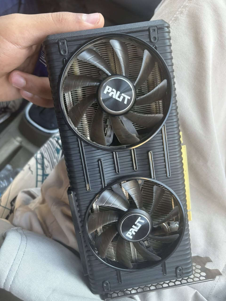 سلام عليكم كارت شاشه للبيع  النضافه مثل ما تشوفون مستخدم قليل سبب البيع ما احتاجه وطورت كارتي مكاني بغداد البياع  السعر قيم بما يرضي الله  توصيل ما عدي


**إذا كنت صاحب هذا الإعلان وتريد حذفه لأي سبب، رجاءا أرسل رسالة إلى الدعم الفني**