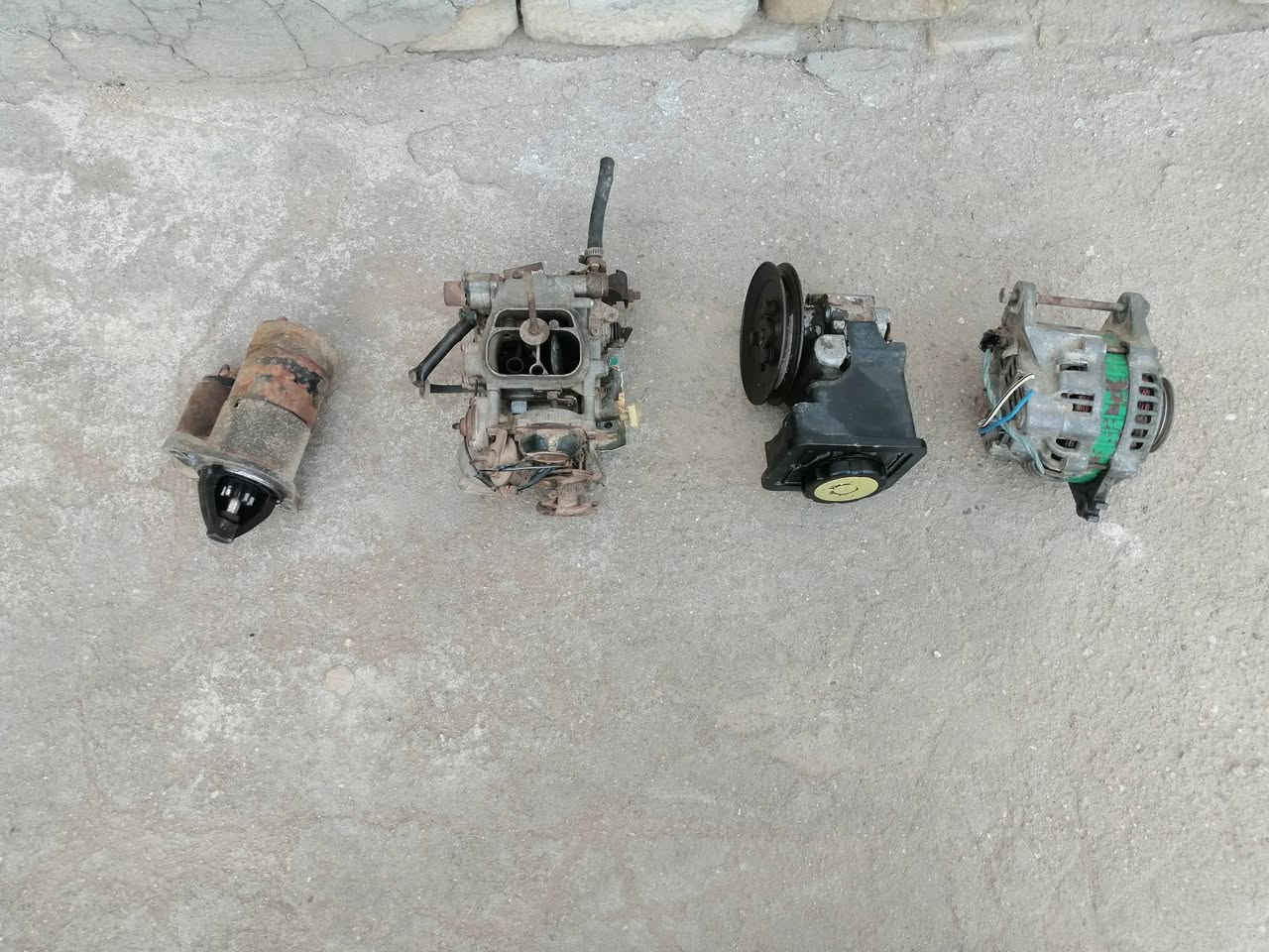 سلام عليكم غراض سياره بيكم دير كابريته +دينمو +باور+سلف+باور كريت +فان +راديتر / ويل 15 المكان ذي قار رقم ***********
