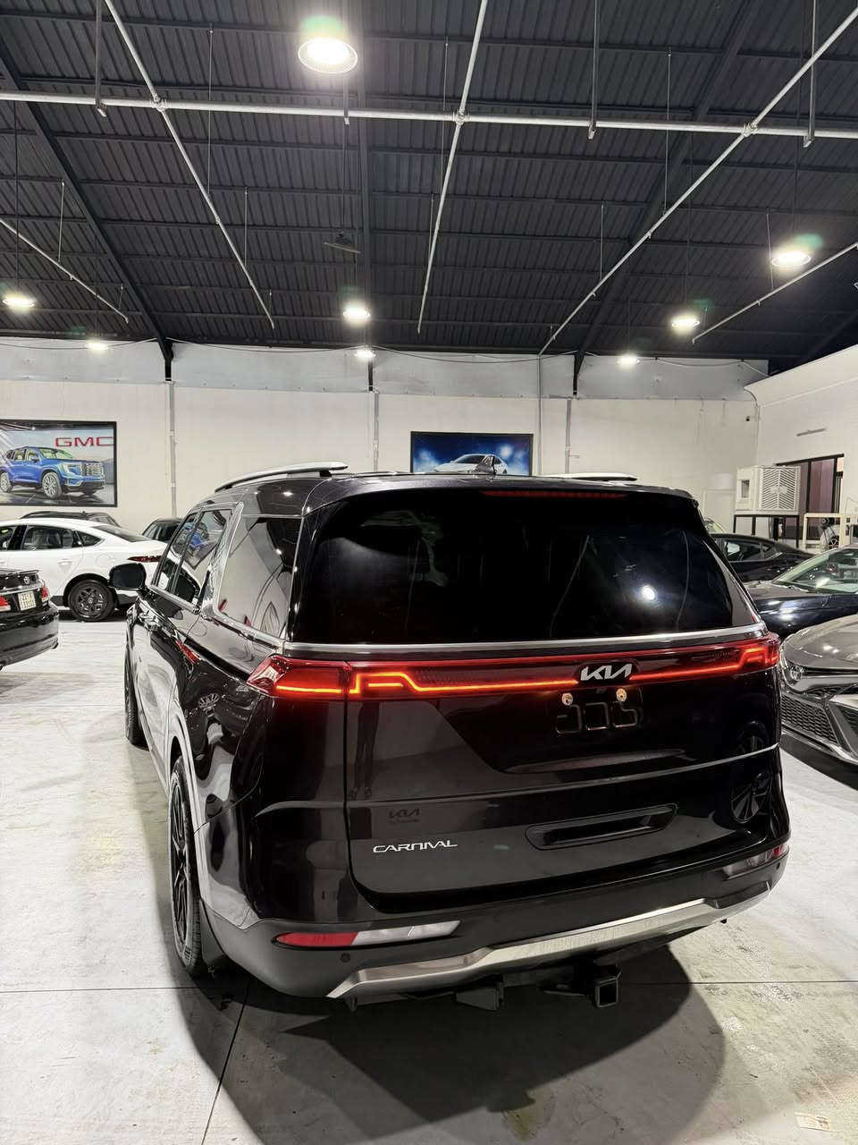 سلام عليكم
البيع و مراوس حسب قناعة بس رقم شيمالي 
كيا كرنفال اس اكس برستيج 
ماشي ٦٨ الف مايل 
لون نفطي داخل بيجي
السعر ٢٤٩ ورقة بيها مجال 
Kia carnival sx prestige 2024
قطعتين كلير سبغ بدون دواخل 
أرباك بس ستيرن سيستم 
فول مواصفات 
خمس كامرات 
حساسات ٣٦٠درجة
رادارات ٣٦٠درجة
تحديد مسار 
قياده ذاتيه 
تدفئه ستيرن
تدفئه تبريد كشنات امامية والخلفية ايضاً
شاشة ديجتال 
وضعيات قيادة ٤ 
Normal 
Sport
Eco
Smart 
محرك ٦سلندر ٣٥٠٠
وبقية المواصفات المعروفه 
صور الحادث مرفقة
*********** واتساب 
*********** واتساب 
للاستفسار***********
العنوان اربيل مةدينة معارض 
شركة نجوم البصرة كارس
