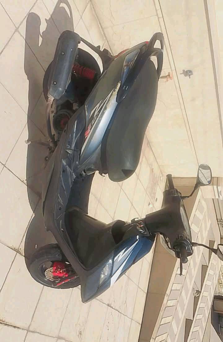 دراجه ((جي تي أر ثعلب ياباني)) جديده لايت زنون السعر 650 وبيها مجال قليل لشراي المراسله ع واتساب مكان الدراجه ميسان***********