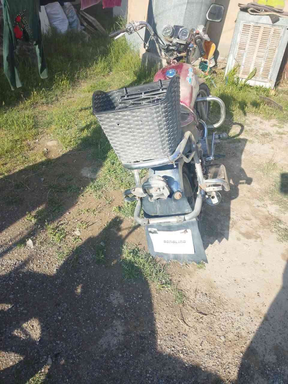 السلام عليكم يوجد موطور للبيع السعر 250المكان ناحية الزاب للاتصال***********
