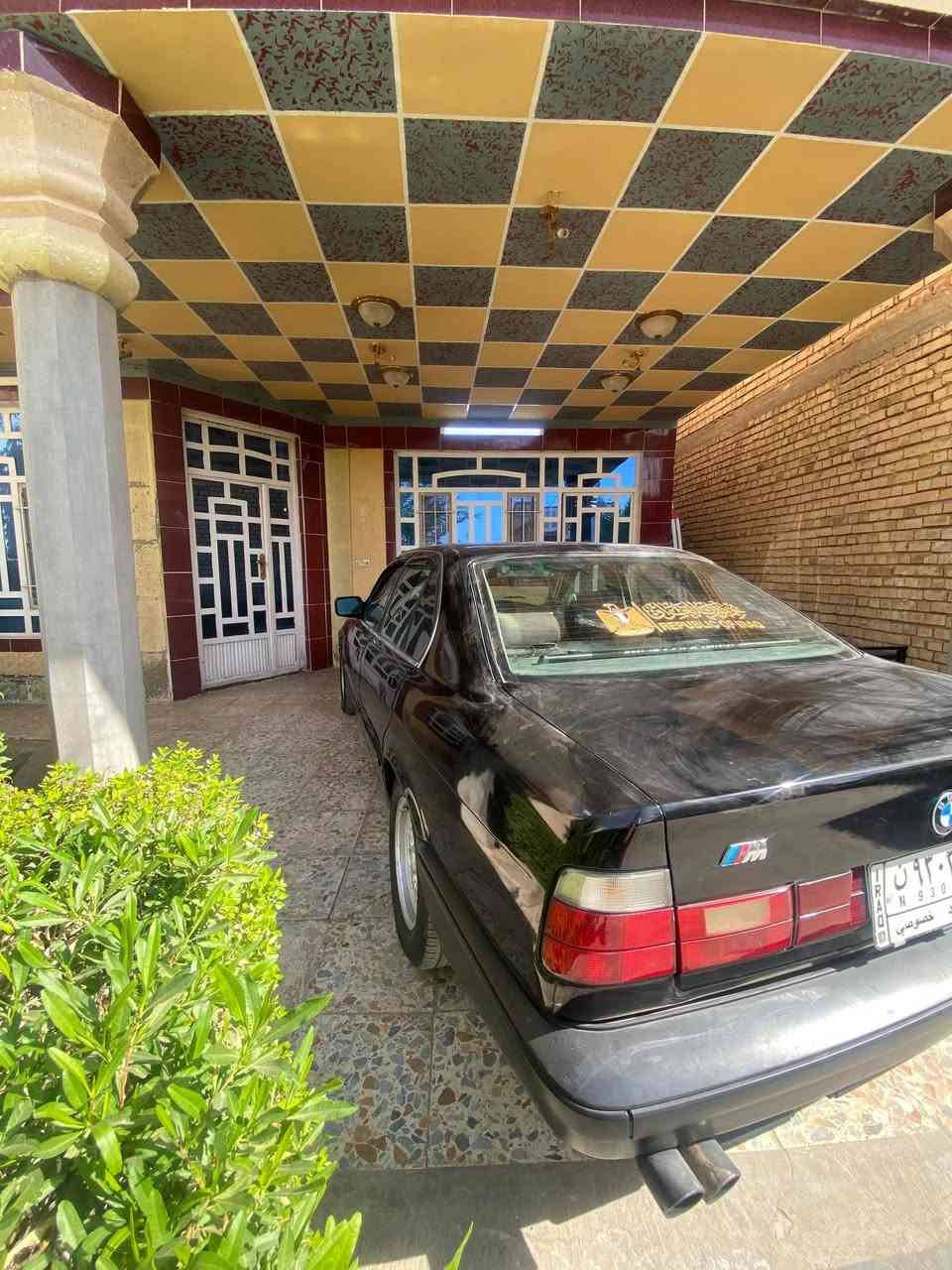 السلام عليكم ورحمة الله
بي إم 535i  /موديل 1991

مكينه مفتوح 

كير اوتوا  اصل ،سياره مصبوغه عام بدون ضربه بدون معجون صبغ اثر جراد للجماليه

مكينه خير من الله ناعمه وحلوه لاتنقيص ولاتبخير تراي وين ما تريد 

تخم تاير جديد 

منضومه غاز سياره

غرفتها حلوه 

تبريد نقص كمبريسر

كير بي من تنطي بك نوبات ترجع راستا ونوبات لا اله تكفخلها يالله ترجع 

وتصليحها يكولون درايم شفت

اماً بالبقيه مآبي شي بس بالبك نوبات ونوبات

للبيع او مراوس بتكسي

سعر السياره 55 وبيها مجال قليل

***********

***********

متوفر واتساب
