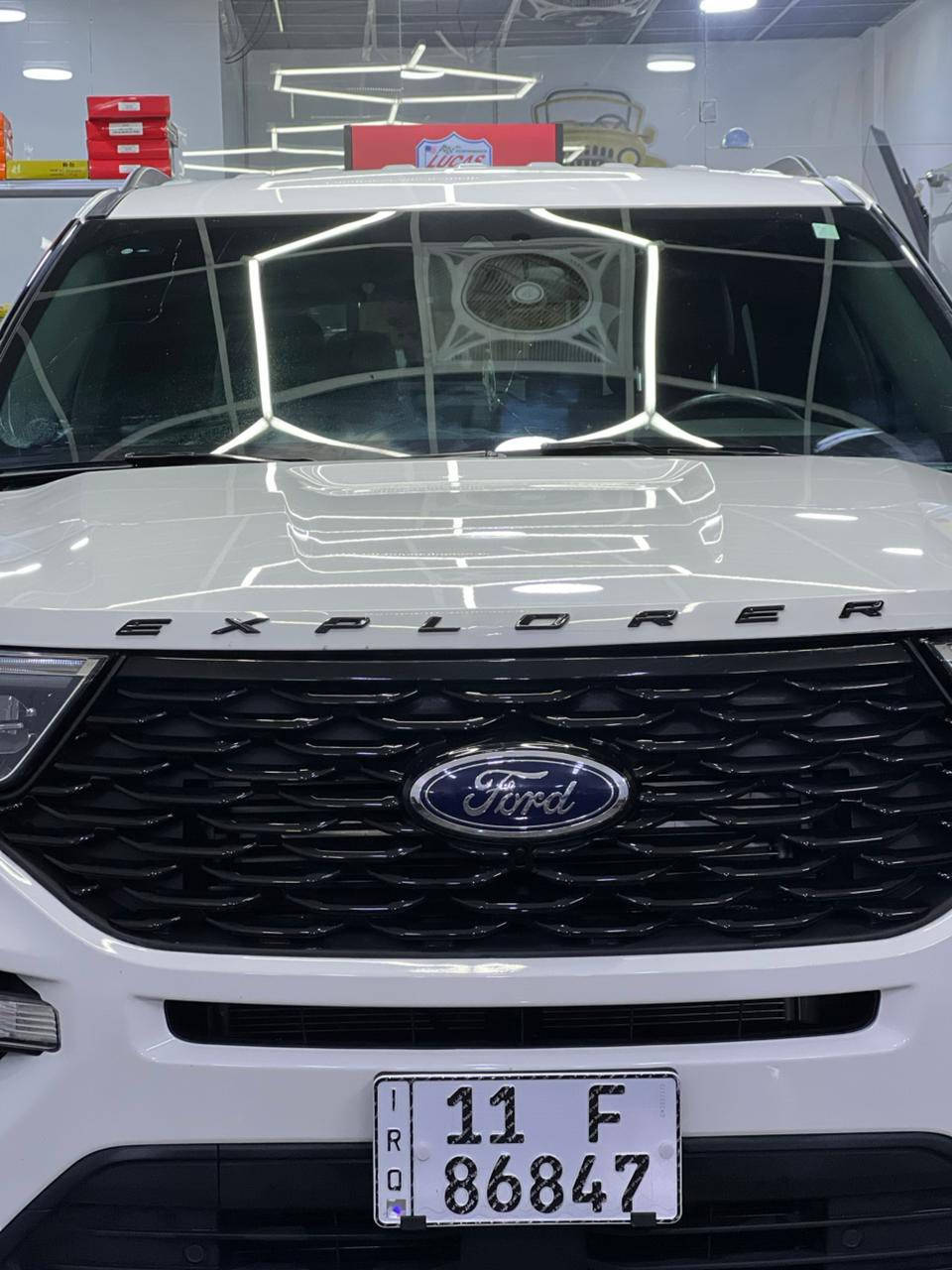 فورد اكسبلور 2023      ST Line
مرقم بغداد 
محرك 4 سلندر 2.3 توربو 
فول مواصفات عدا البانوراما 
الكشر بدون صبغ فقط بارد بالجاملغ 
سونارها بالمنشور 
السعر :230 
مكانها بغداد 
***********
