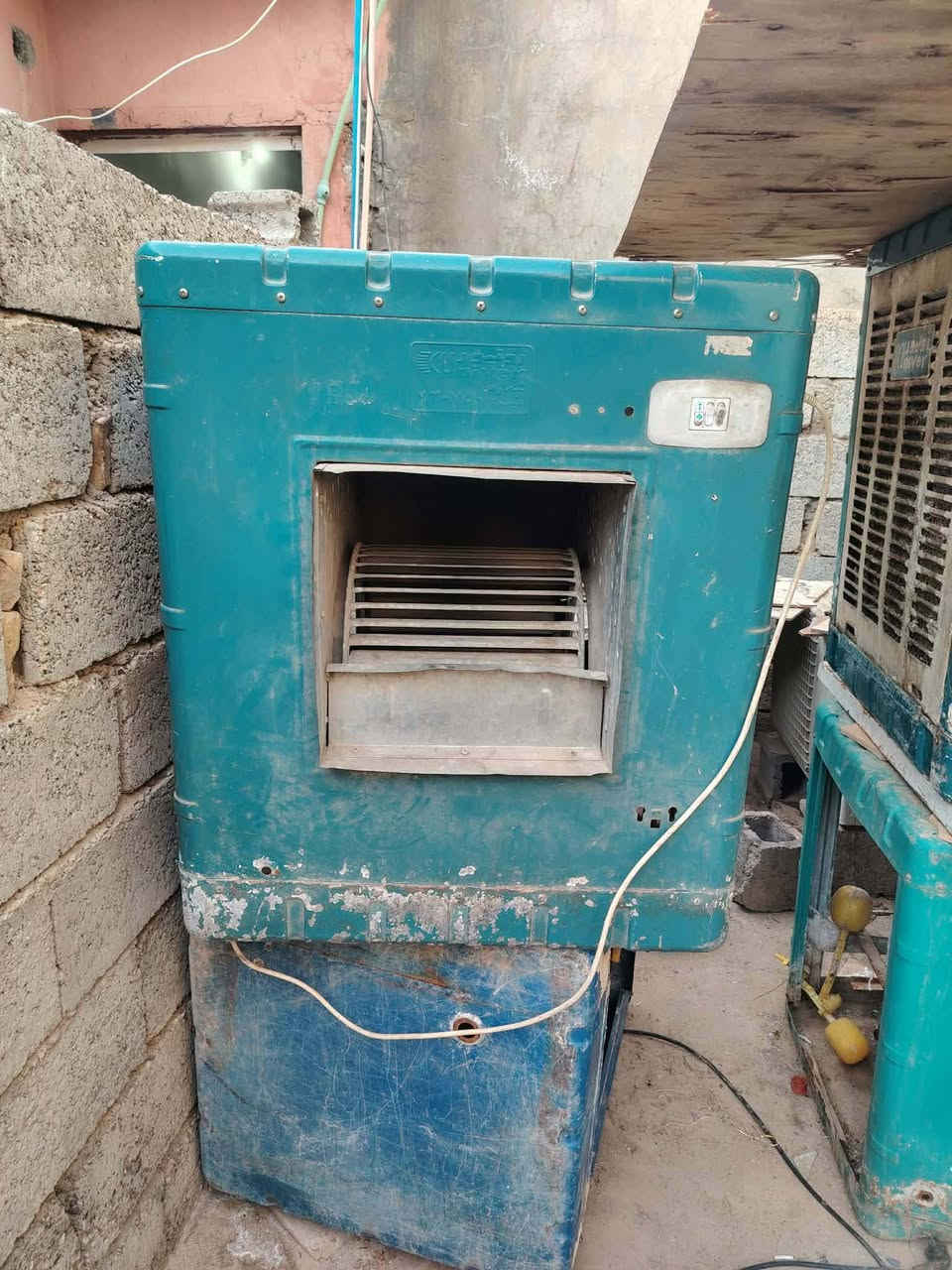 مبردة للبيع السعر ٦٠ وبي مجال قليل مكلف بالنشر للاتصال ***********
