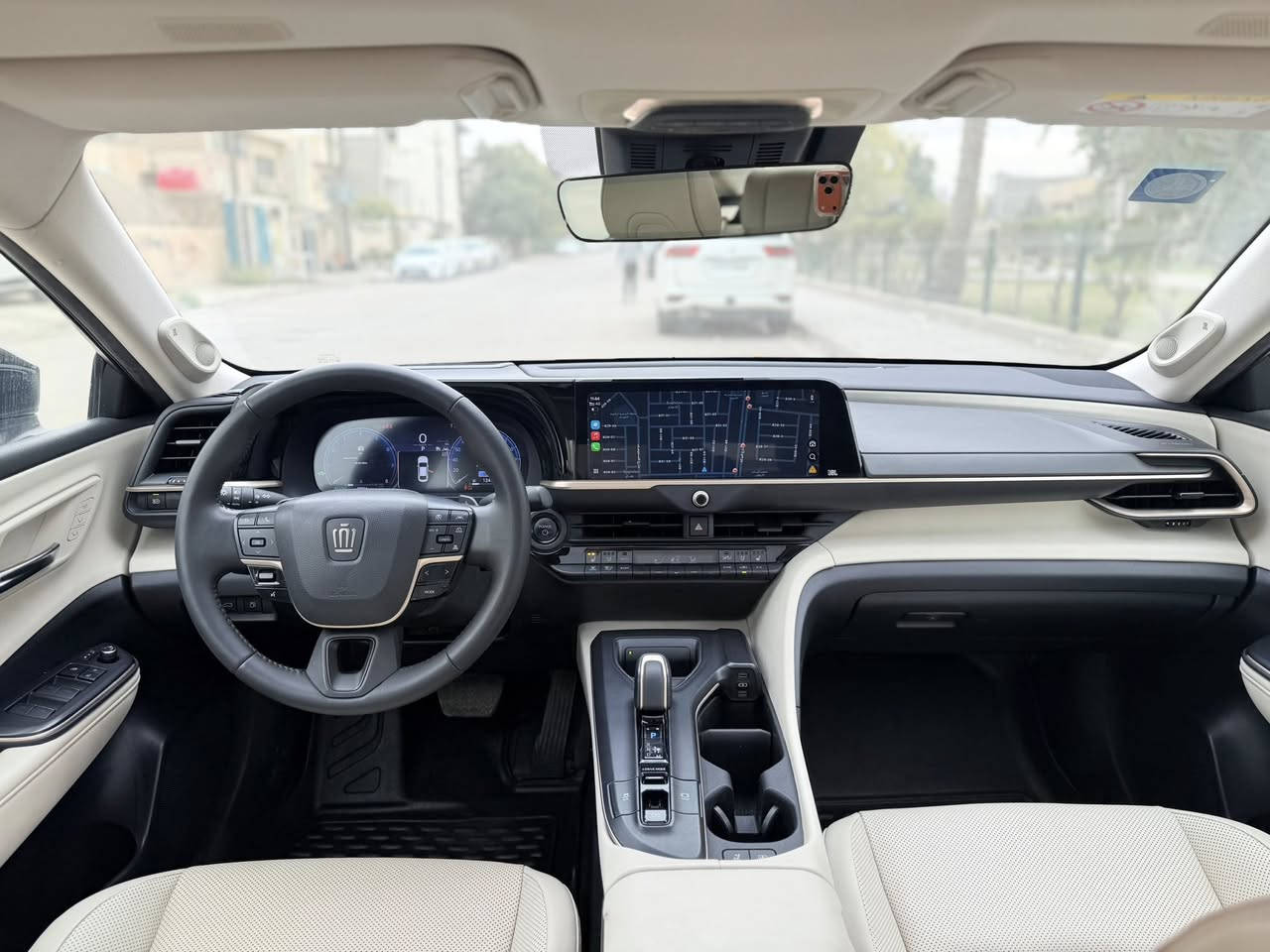 سلام عليكم .....اخوان عندي كراون ماجستا موديل 2023 خليجية وكالة عبد اللطيف ... السياره توكلر ماشيه 29 الف فقط رقم بغداد بأسمي وتحويل مباشر .. مكفوله من الضرر والصبغ فقط رصعه صغيره بارد ..... اخوان السياره جديده جدا جدا والصور تحكم وسعرها 35300$ واي استفسار هذا رقمي ***********
مواصفاته 
محرك 2400 تيربو 
بانوراما
فور ويل  
ابواب شفط 
داتا شو 
اربع كامرات 
برده كهرباء 
صندوق كهرباء 
كشنات جلد وكهرباء 
سستم صوت 
ويل كب حجم 21
لايت عدسات 
شاشه كبيره
