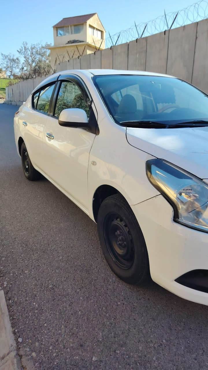 نيسان سني موديل 2019 هندي بليت ازرق
رقم مميز اربيل  
دفتر بانزين 
مكان كركوك 
حداديه تايرات وبطاريه جديد 
سنويه جديد 
ماشي 200 الف سعر 98$ ومجال 
ورقة سونار مرفق
للأستفسار ***********
