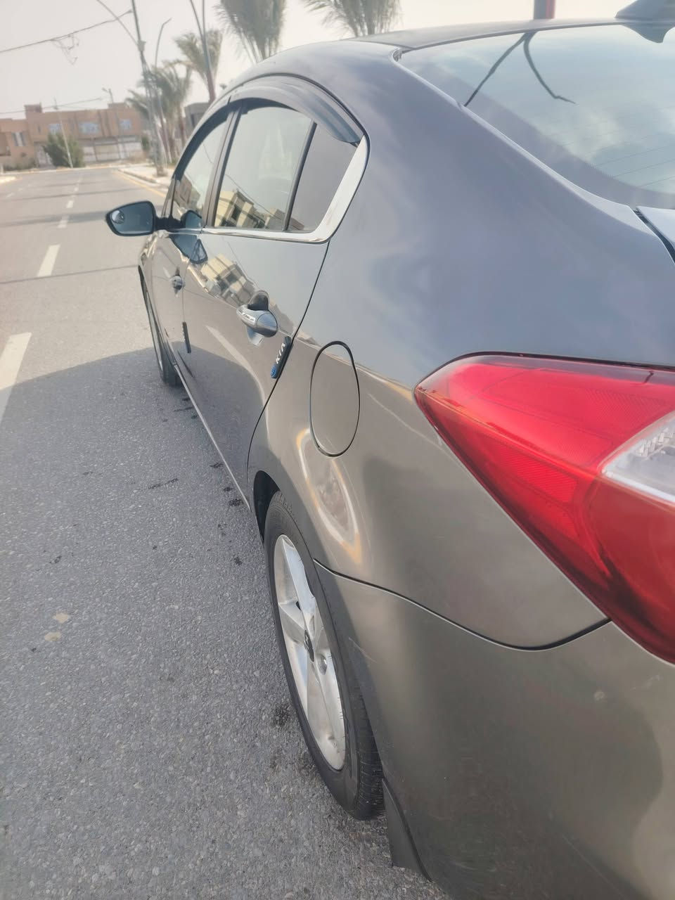 فورتي موديل 2014 بسمي رقم نكليزي
نص فول تحكم ستيرن شاشه كامره لايت زنون 
السياره نضيفه مو تعبانه 
مراوس بتكسي صفره  النترا او فورتي 
العنوان كريلاء         
                       السعر  105
 
***********
***********
