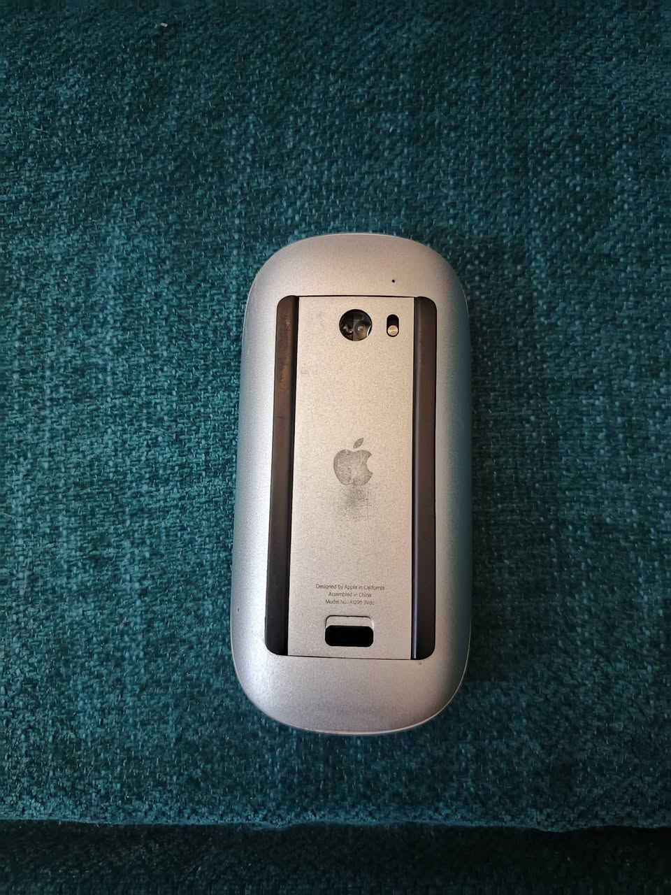 Apple wired keyboard مستعمله نضيفه كلش السعر 250بيه مجال للشراي


**إذا كنت صاحب هذا الإعلان وتريد حذفه لأي سبب، رجاءا أرسل رسالة إلى الدعم الفني**