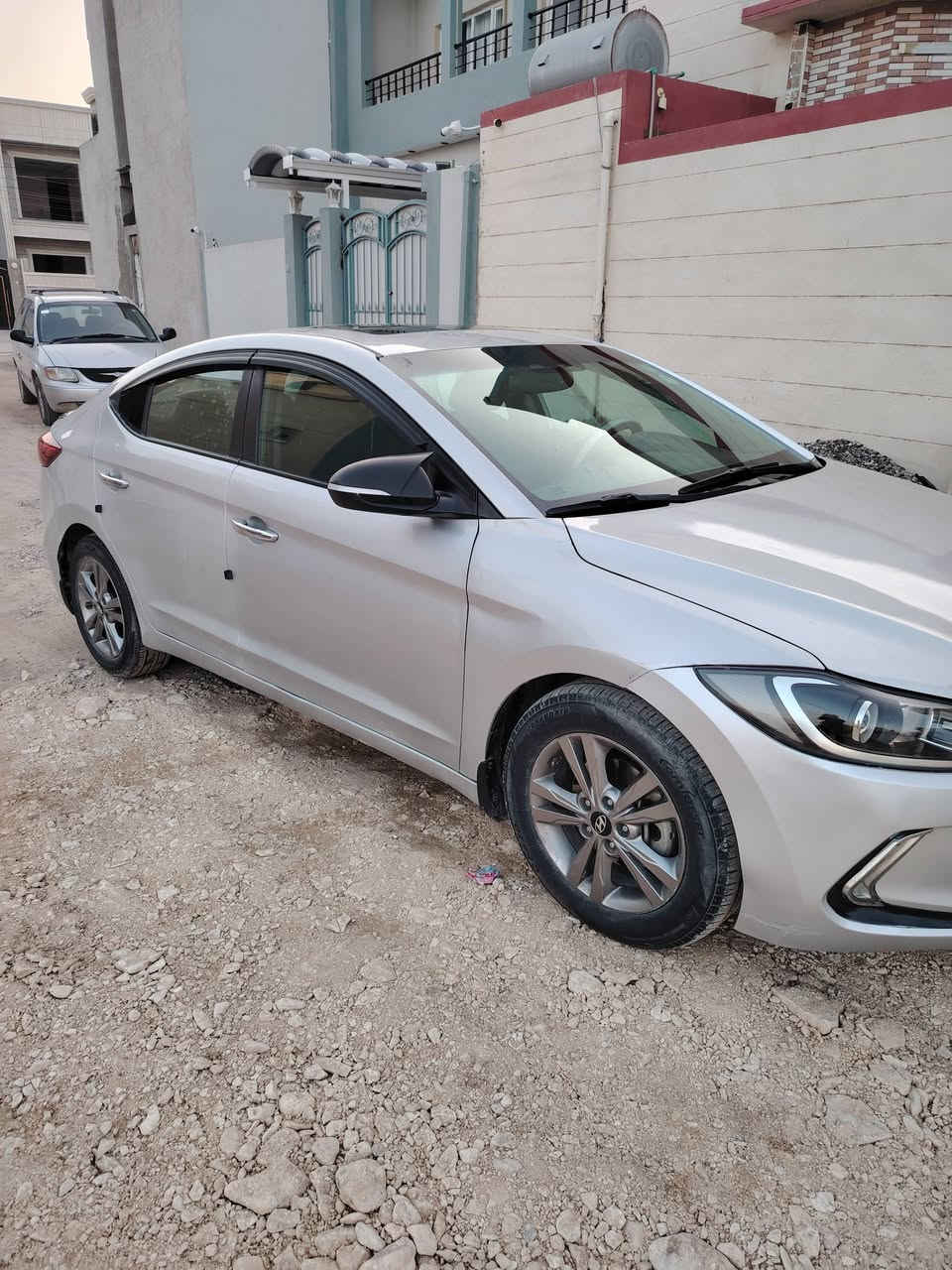 النترا للبيع وارد امريكي فول موديل 2018@ضررها خمس قطع 115$ مكان تلعفر
***********
