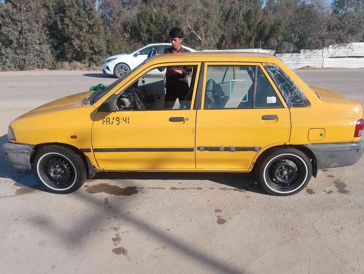 سايبه 2013 لبيع محرك وكير خير من الله 
بيها ضربه بجاملق المامي ونضيفه السياره ***********
*********** نتصال
