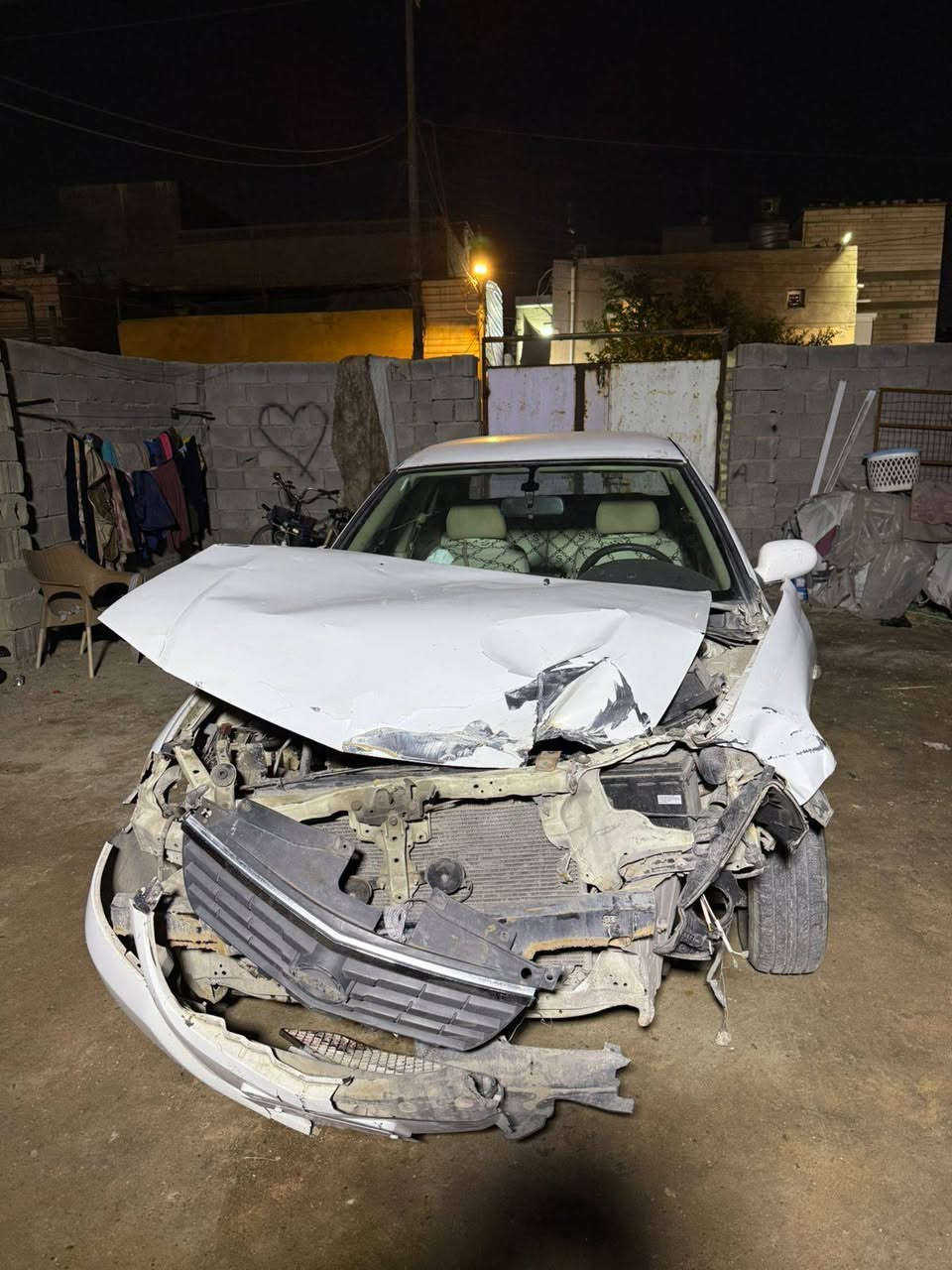 السلام عليكم نيسان سني ادوات 2010
سيارة كير مكينه خير من الله
كهربائيات كل شي شغال
بيها بس هذا الحادث مثل ماموضح
العنوان البصرة القبلة
السعر 23
*********** البصرة, العراق
