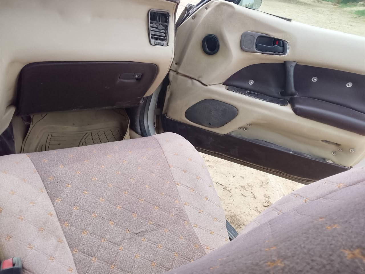 ا
السلام عليكم سياره بطه منفصلة السياره باسمي رقم نجف المكان واسط سياره حلوه مكفوله من كصه نقل جثه والعيب الشرعي ومن الضربه القويه بيهه طخات بسيطه كير ومحرك مكفولات *********** السعر  46 وبيه مجال و السياره احله من الصوره
