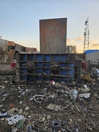 مكبس للبيع مكان بغداد 07719369733 ////07802406982