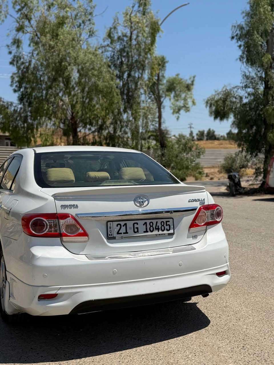 Corolla 2013
سەیارەکە نمونە لە جوانی 
بیلادی سپۆرتە بێ سبوخە 
سپی سەدەفیە
٢٠٠،٠٠٠ رۆیشتوە بی 
دەحمە مەکیەن ١.٨ 
رەقەم و سەنەوەی نویە
تۆماتیکە و ناو فۆرمیکایە
تەنها کەمیک  تەحدیلی هەیە
بۆ نرخ نامە بنیرە یان پەیوەندی بکە
*********** كويسينجاك, أربيل
