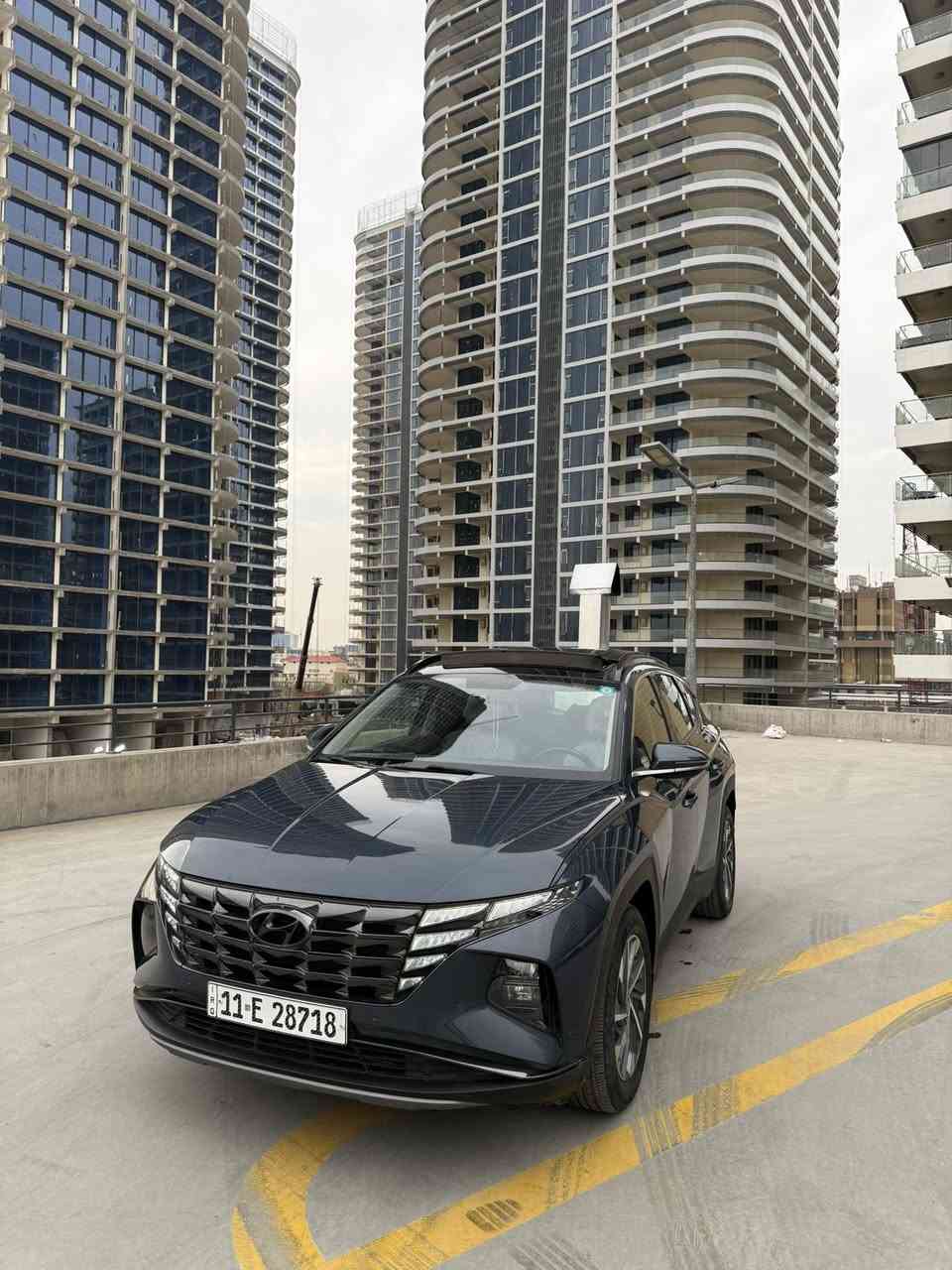 توسان خليجي 2023
فول اعلى مواصفات بالخليجي 
السيارة لون مميز ومعدودات الي بلونها 
بالحقيقة لونها افتح واحلى 
كشنات كهرباء وتبريد مقاعد 
بانوراما 
بردات خلفية 
السيارة مكفولة من الصبغ وكير ومحرك 
بيها طخة بسيطة بالباب فقط 
***********
