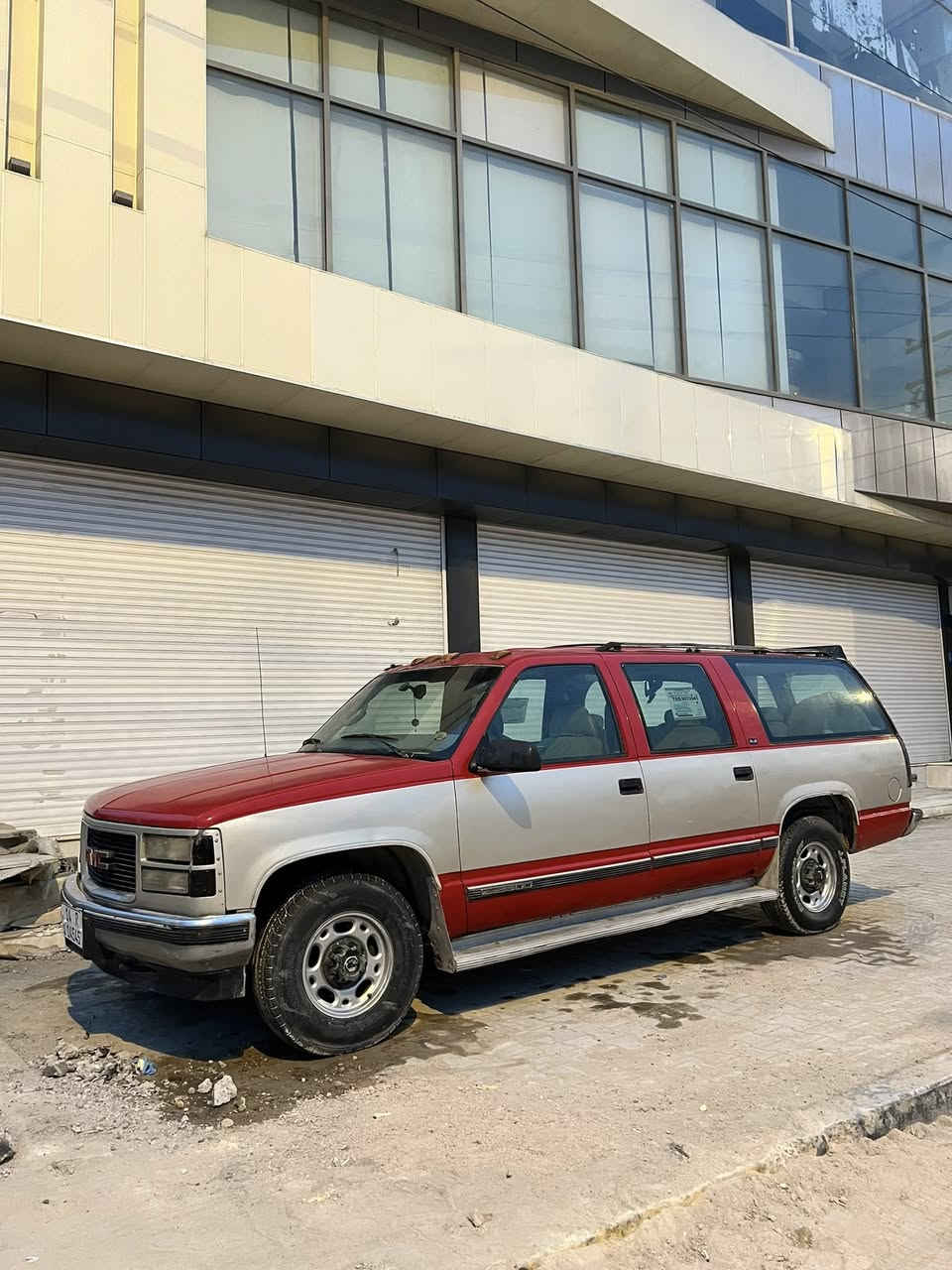 سلام عليكم للبيع جمسي فحل 8 برغي مديل 1992 رقم بصره سنويه 2028 صاعده هزه جديده راعيه يريد تحويل مكينه 454 تاكل الكاع كير 1000 معلك ع نمره 2 السعر 43 وبيه مجال العنوان البصره رقم الهاتف ***********
