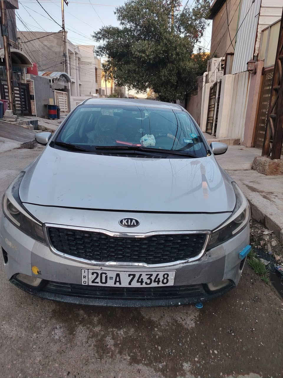 🚗 للبيع: كيا فورتي موديل 2017 🚗
📅 سنة الصنع: 2017
🔹 المواصفات:
محرك 2.0
4 سلندر
قير أوتوماتيك
بنزين
(أمريكي
تبريد ممتاز ❄️
مكيف شغال 100%
شاشة + بلوتوث
السيارة بحالة جيدة / نظيفة / لا تحتاج صرف  

💰 السعر: (خاص) 
📞 للتواصل عبر الرقم ***********
