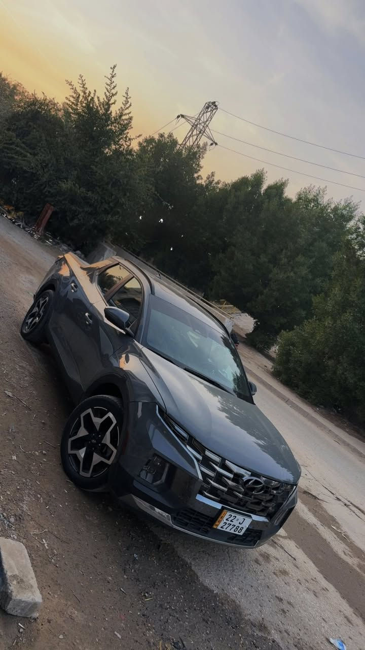 السلام عليكم 
هونداي سانتا كروز 2023 لون سمنتي مميز 
محرك 2.5تيربو  🔥
ماشيه 29mi
فول مواصفات اعلى فئه ليمتد 
فتحه بصمه  تشغيل عن بعد 
شاشه كبيره لمس  تبريد لمس  كار بلاي
خمس كامرات  كامرات   يطلعن بدشبول  مكان العدادات 
رادار امامي خلفي  رادار بلمري اشاير بلمري
حساس امامي خلفي جانبي 
مانع تصادم بريك تلقائي  تحديد مسار  قياده ذاتيه 
تبريد  وتدفئه كشنات تدفئه ستيرين 
قطعتين تبريد 
جامات اوتو  كشنات كهرباء  كشنات جلد 
شاحن واير لس 
فور ويل  اوتو هولد هاند بريك بصمه  نضام نزول منحدرات
٤وضعيات للقياده   عداد ديجيتل  متغير الاشكال و الالوان
داخل السياره متغير ال الوان بلادي 
لايتات زنون بلادي   اربع عدسات ويل حجم كبير  ويل كروم  
سستم صوت Bose
البدي  مغلف برده سلايت  بلادي وبيه مخزن  
وبعد اهواي اهواي مواصفات السياره جديده  كلش وحلوه وكامله مكمله كلشي مناقصه 
الحادث تبديل جاملغ امامي وباب صدر  نفس اللون وجاملغ خلفي  صبغ  يعني قطعه وحده صبغ صور  الحادث مرفقه معه المنشور
رقم اربيل حلو 
مكان السياره كربلاء 
السعر 215وبيه مجال
***********
