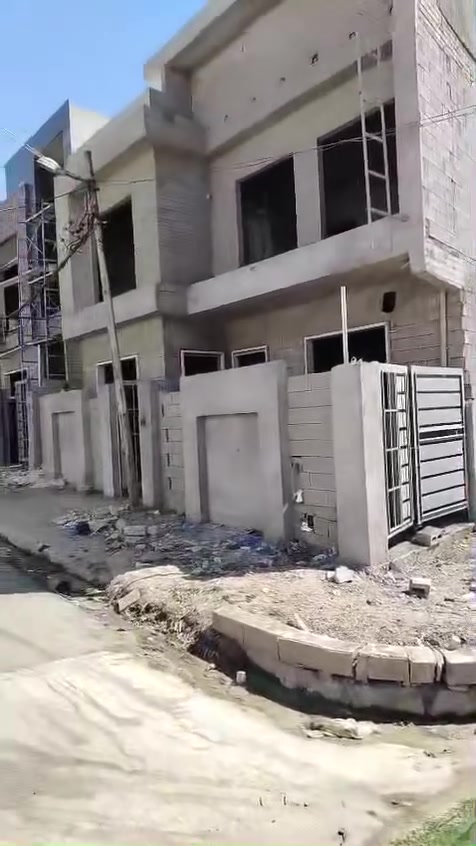 🔥دار للبيع في حي البريد

😍المساحة 135م

🥰واجهة 9

🔴مكون من طابقين 

🟤 مطبخ وهول و4 غرف نوم وصحيات وبيتونا وسطح 

🔹الدار قيد الإنشاء 

#عروضات_مكتب_النبأ_السعيد_للعقار

🌸للاستفسار الاتصال عبر الأرقام

☎️📞***********
☎️📞***********
