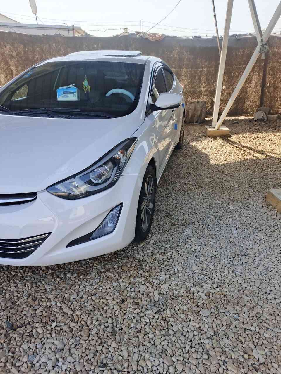 سلام عليكم
الانتره لبيع  2015 فوال ماعده البصمه بيه قطه بس جاملغ صبغ الباقي كفاله رقم بغداد بسامينه مشروع وطني عنواني كربلاء طويريج اتصال فقط 
***********
