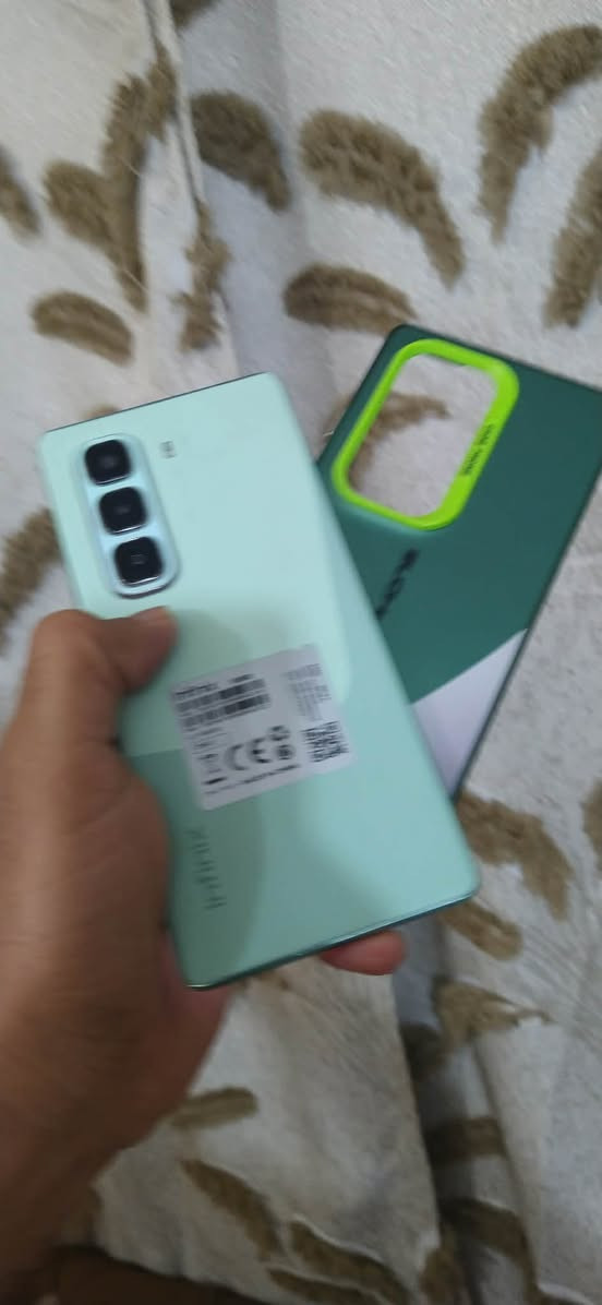 انفنكس هوت ٥٠ برو بلاس
ذاكره ٢٥٦
رام ٨+٨
بطاريه ٥٠٠٠ تدعم الشحن السريع
أندرويد ١٥
شاشه منحنيه وبصمه بالشاشه
الظهر جلد لون مميز
الجهاز مكفول من كلشي 
بدون ملحقات
للبيع أو مراوس السعر ١٧٠
مكاني بغداد الشعلة


**إذا كنت صاحب هذا الإعلان وتريد حذفه لأي سبب، رجاءا أرسل رسالة إلى الدعم الفني**