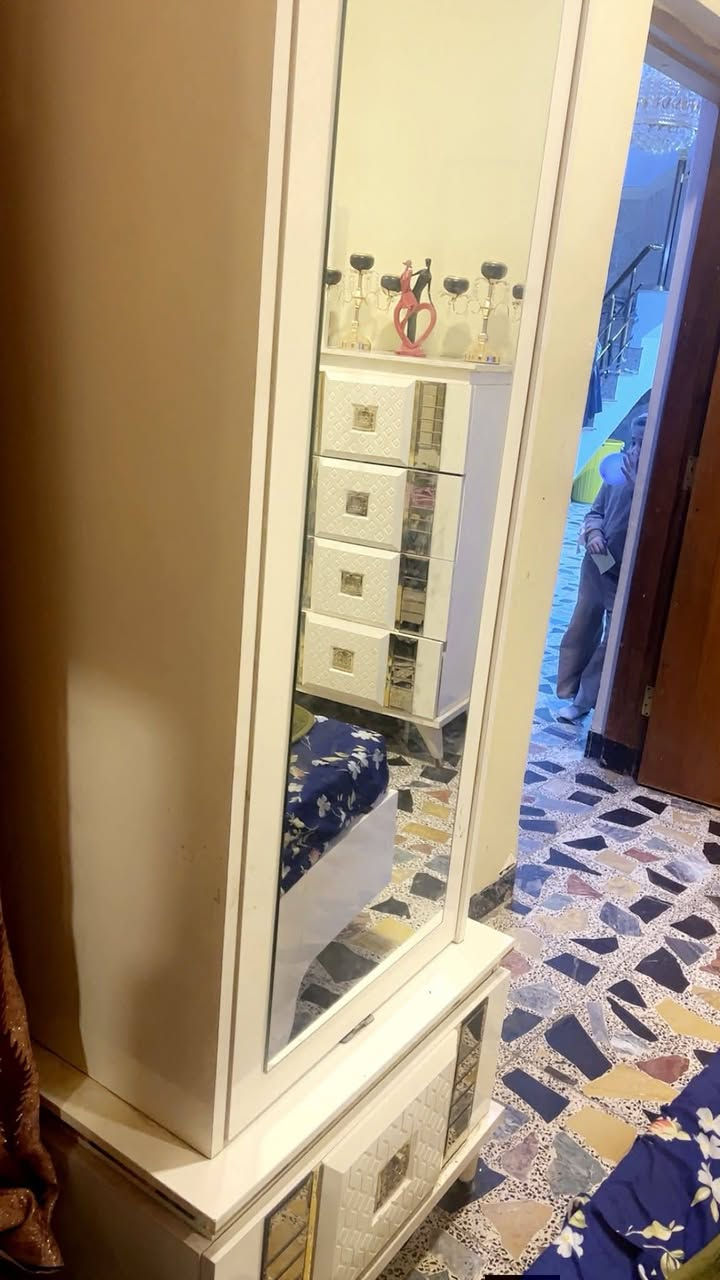 غرفه نوم للبيع متروكه السعر ١٠٠٠مليون سعرها ٢٢ورقه


**إذا كنت صاحب هذا الإعلان وتريد حذفه لأي سبب، رجاءا أرسل رسالة إلى الدعم الفني**