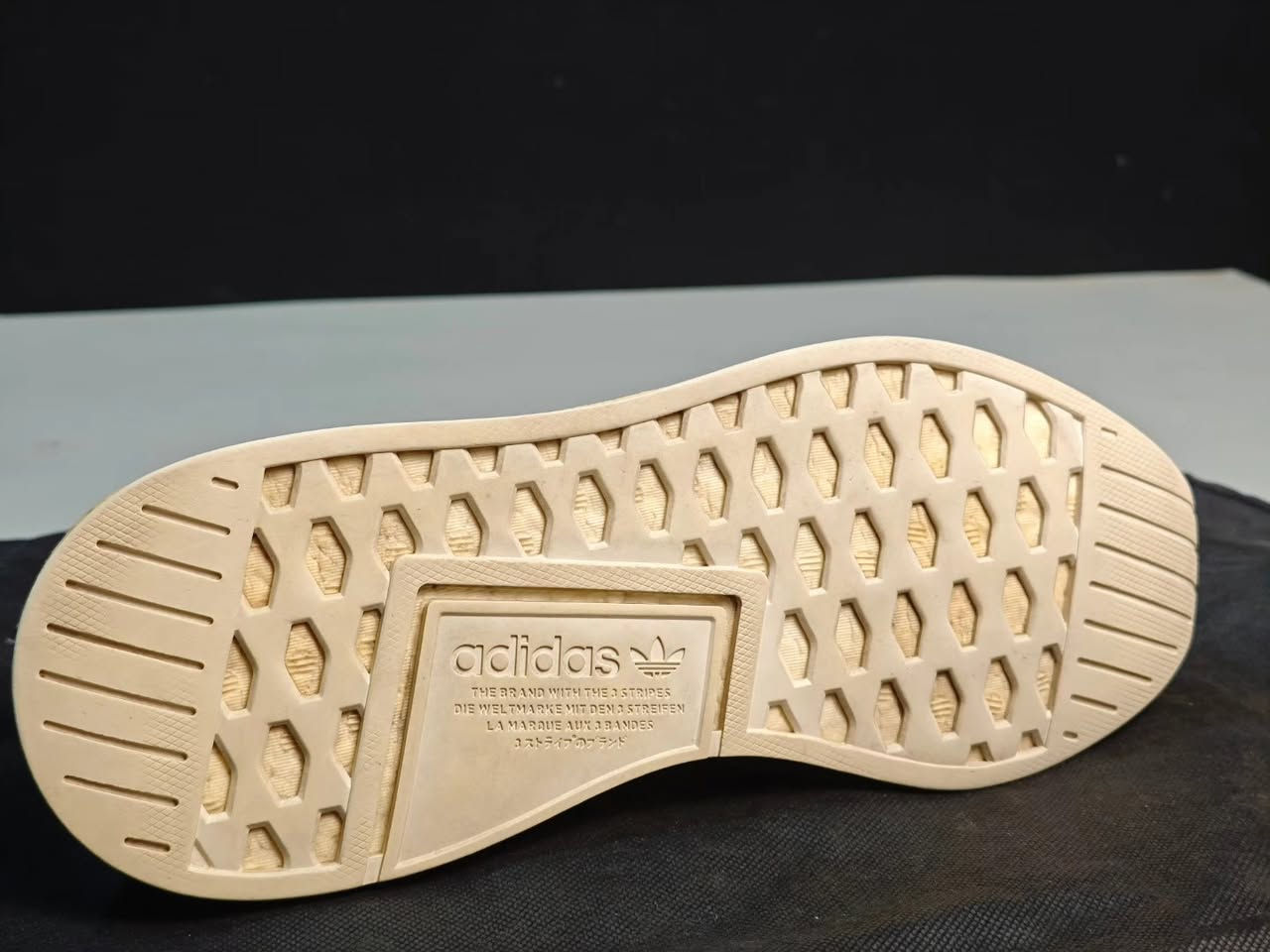 اديداس NMD 
قياس 42 
باله أوربي أصلي ( طبي ريشه ) 
توصيل لجميع محافظات العراق


**إذا كنت صاحب هذا الإعلان وتريد حذفه لأي سبب، رجاءا أرسل رسالة إلى الدعم الفني**