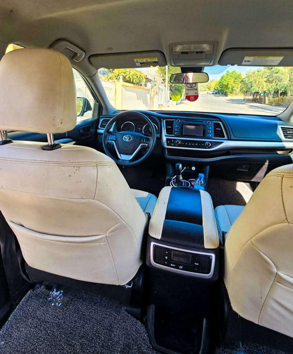 من رخصت الادمن 
للبيع والمراوس بكامري
هايلندر واردامريكي
 الموديل 19المرغوب رقم سليمانيه دولي العداد127ميل محرك6سلندر3500صدربعدما مفتوح شركةمحركك كيراكسن شرط الضررواضح وموجودة رقم الشاصي والرابط بلمنشور
(بدون إرباكات بچم كبس بدون دواخل) بشرط المواصفات سبعة راكب ثلاث قطع تبريدداخل مغلف جلدابيض كامرةخلفيةرادارامامي تحديد مسار
نظام قيادةذاتيةثلاث انظمة‏صرف الوقودتك توويل سيارةحلوةفي حالةجيدةبيهارش باب خلف السائق بلعراق وأيضن بدون دواخل
 مشروطةمن كل عيب
***********
***********

https://en.bidfax.info/toyota/highlander/8162806-toyota-highlander-le-2019-white-35l-vin-5tdzzrfh0ks302855.html?fbclid=IwY2xjawQ0_2dleHRuA2FlbQIxMQBzcnRjBmFwcF9pZAwzNTA2ODU1MzE3MjgAAR4QIgLYjDCp4lpZx-tCKUTJgpdBpPGqZWH7u6JC1gbY4PuZmZmgJSG7cdXQ7w_aem_f36nw7RmwYfqzkEFQ_8bzA
