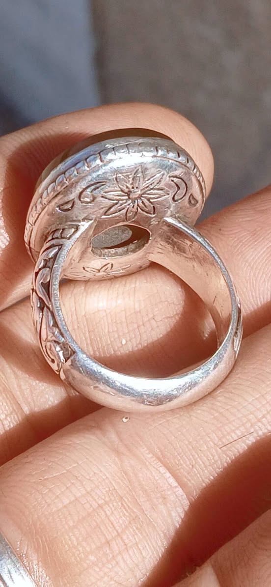 عقيق يماني مشروط صياغة يدوية ثقيلة السعر خاص


**إذا كنت صاحب هذا الإعلان وتريد حذفه لأي سبب، رجاءا أرسل رسالة إلى الدعم الفني**