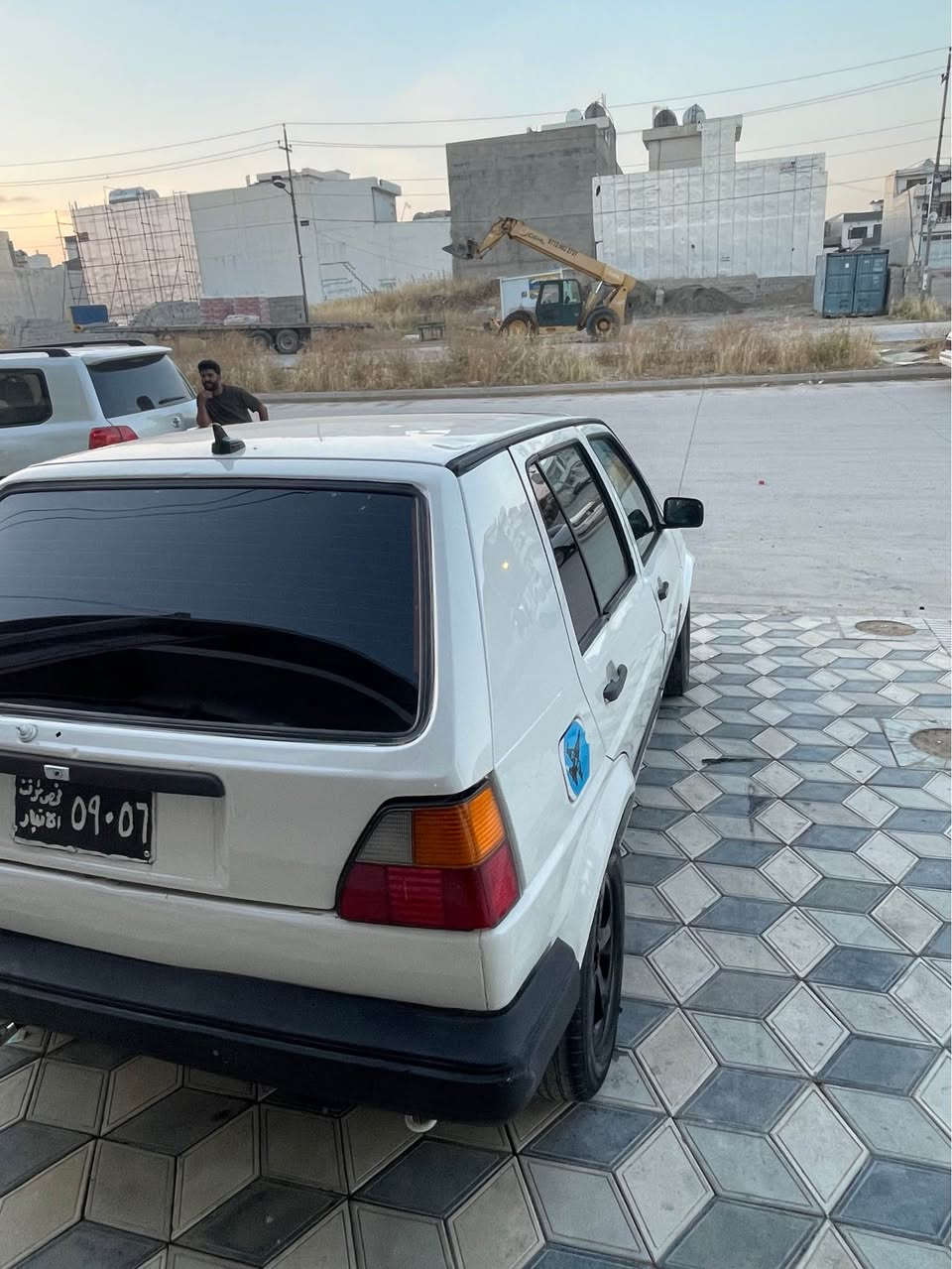 گۆلف سەنەوی ئەسلی بەشەرتي حاسيبەو ئەوەليات  گيرو مەکينەي  بەشەرت  دەعمو ليدراوي نيە کامل بۆياخ کراوە بۆ جواني  تيبيني پاوەر نيە   سەيارەکە نمونە لەجواني سعري ١٥ گەلا  *********** شربازهير, السليمانية
