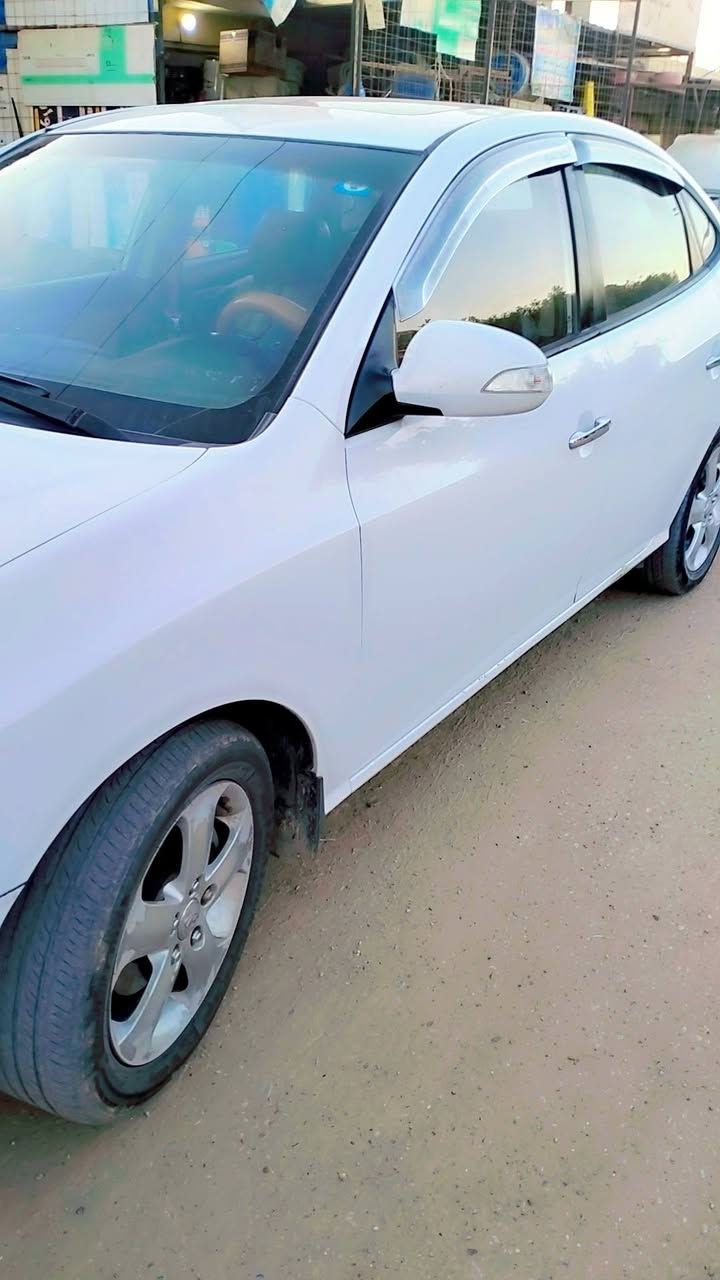 سلام عليكم
الانتره مقدس موديل 11 خليجيه 
سياره مكفوله من الصبغ بيها قبق الجنطه مبدل بلادي 
كير محرك تبريد كفاله تخم تاير جديد رقم بغداد جديد باسمي السياره فتحه سقف تحكمات ستيرن اشاير ب مري 
كامره بلادي سياره جديده وما متعوبه 
مكان ديالى دلي عباس رقم الهاتف ***********6
السعر 115
