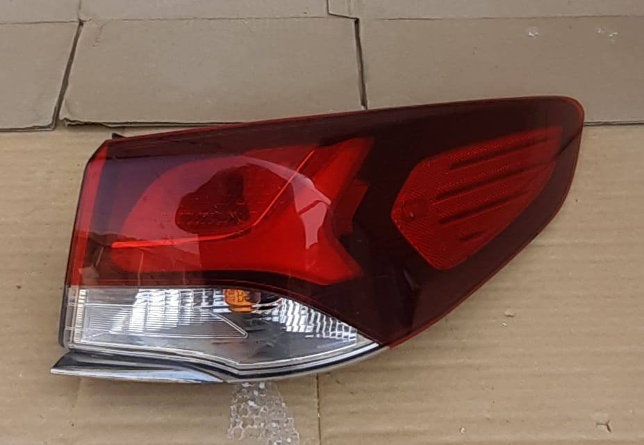 السلام عليكم لايت وبك لايت أصلي تفصيخ أمريكي تكوك ماكوزوج للاستفسار واتساب توصيل موجود ***********
