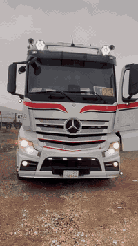actros 2016.  3258.   السيارة جديد مقفول فول مواصفات عنوان السليمانية ***********
