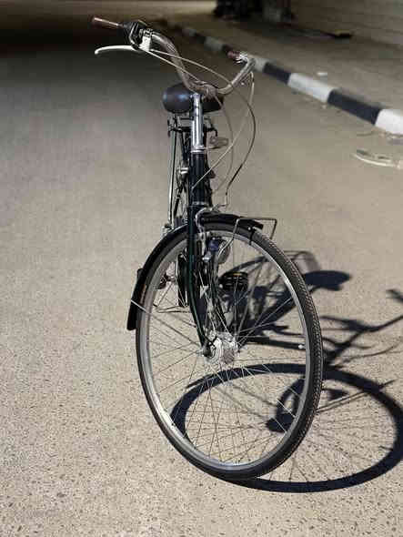 بايسكل ياباني أصلي 🔥عقرب كير تبديل السرعات 😊
السعر 140 الف 🔥
اللون زيتوني غامق 🤗
للعلم وصيت عليه من الخارج صار علية 200 جدا نظيف اصلي مختوم ياباني الحجم 26 ✅وليس 24 ❌ 
العنوان
بلديات سيف سعد
***********
