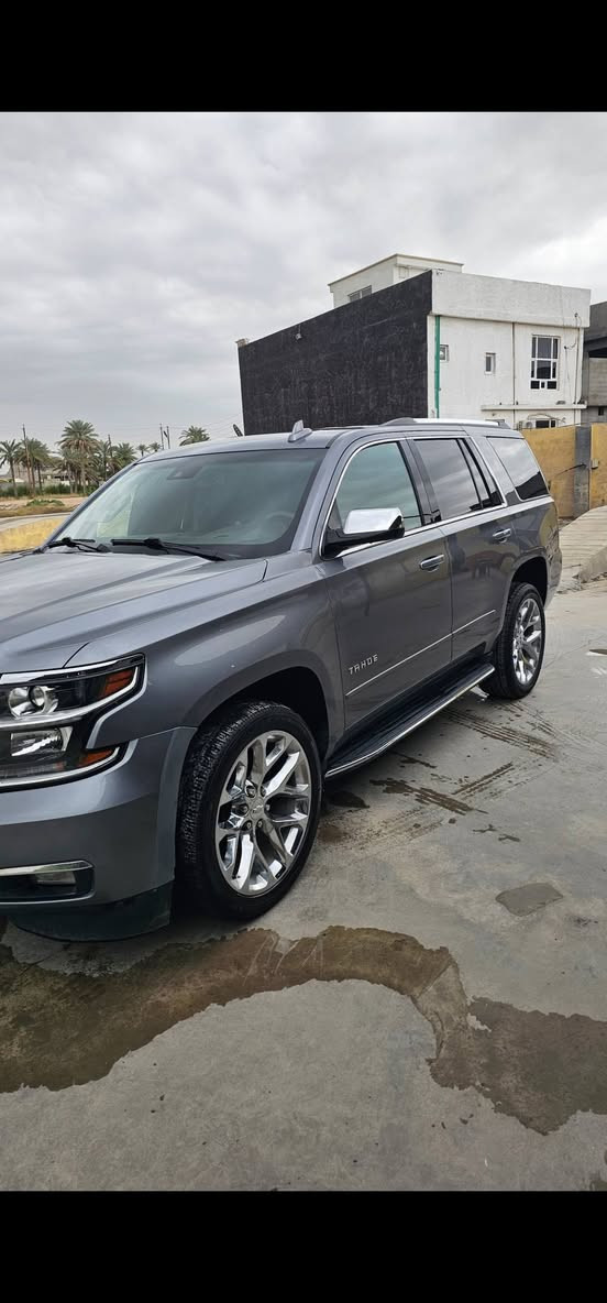 تاهو موديل 2020 ( بــريــميــر  ) وارد امريكي حادثه سرقه بنيد وجاملغين بدون دواخل بدون ارباك فقط والباقي مكفوله ماشيه 106 الف كم حقيقي
حالة السيارة ممتازه صيانه 100% 
‎فول مواصفات 1/1 
داخل ابيض المرغوب
8V 5.3 محرك
‎سلايد (فتحة قمارة)    
‎كراسي كهرباء+جلد
‎كراسي خزن(ميموري)
‎كراسي تدفئة+تبريد
‎كراسي خلفيه كهرباء
‎كراسي خلفيه تدفئة
‎تبريد خلفي شاشه
‎شحن الهاتف لاسلكياً
‎رادار امامي+رادار جانبي
نظام الحفاض على مسار السيارة
قيادة ذاتيه
‎كروس سرعه
‎خمس بصمات
‎فول تحكم استيرن(جهتين امامي+جهتين خلفي
‎استيرن كهرباء
‎استيرن تدفئة
‎شاشه عرض الأعطال 
‎صندوق كهرباء(شفط)
‎فتح صندوك تلقائياً عن طريق القدم
‎دبل گير(عادي+اوتوماتيك)
‎دبل حساس(امامي+خلفي)
‎نظام تحكم بمستوى الضوء الداخلي
‎مانع تزحلق
‎پدل كهرباء (تحكم كهربائي بالبريك و البنزين)
‎نظام فتح الابواب لاسلكياً
‎شاشه اماميه كبيرة اصلية
‎كامره خلفيه 
‎تشغيل عن بعد
‎قاصة سرية
‎مري كهرباء(شفط) اشاير بالمري 
علامه ضوء القمر لايت LED امامي LED
سيتم صوت ماركة BOSS السعر 378
للاستفسار ***********
