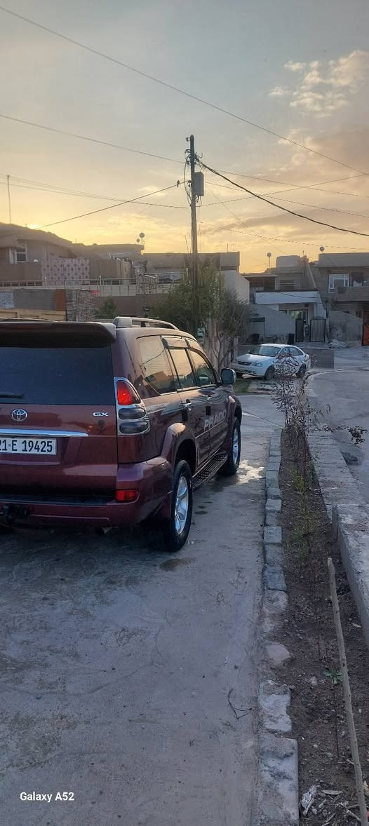 السلام عليكم للبيع برادو موديل ٢٠٠٥ خليجي حجم المحرك ٤بستن ٧راكب ٣قطع تبريد دبل اكسن شاشه كاميره السياره جاهزه من كلشي ماتصرف عليها الف دينار السياره ماشيه ٢٤٠ حقيقي كير ومحرك بشرط طخم تايرات وباتري جديد حداديه صدر جديد السياره بدون صبغ بدون ضربه ماعده بونيد صبغ سبب جارد السعر ١٤٧ وبي مجال رقم الموبايل ***********كورك ***********اسيا
