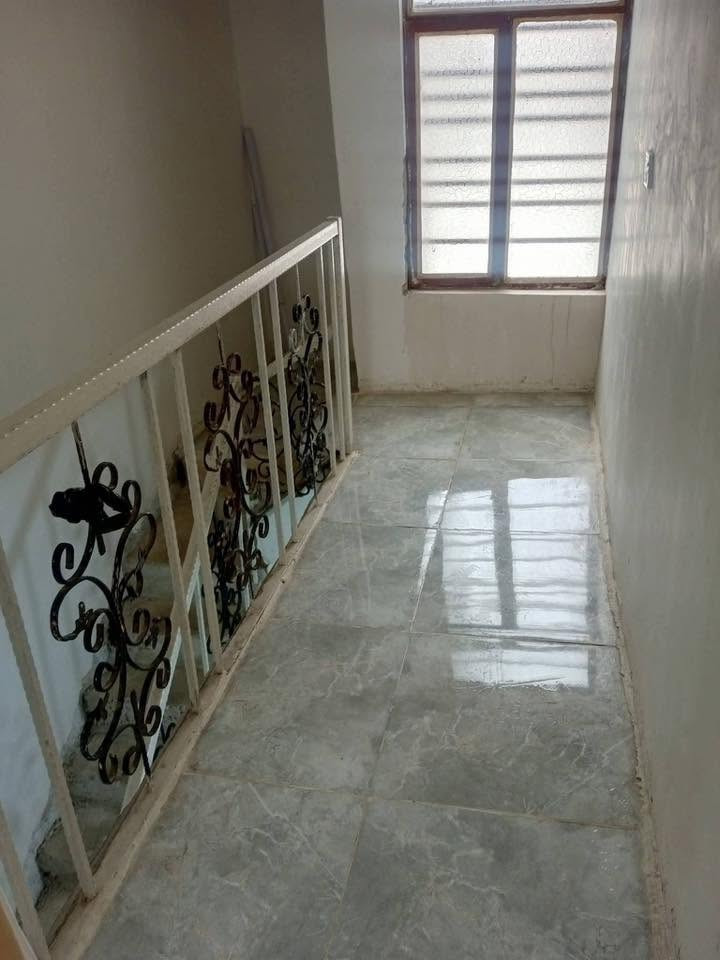 للبيع دار زراعي سند 117 مرتب ونظيف وجاهز للسكن، موقع ممتاز وقريب من الخدمات.
📍 الموقع: بغداد – شهداء البياع، قرب مولدة محمود العامري
📐 المساحة: 30 متر
✨ بناء جيد، ترتيب داخلي جميل، مناسب لعائلة صغيره أو للاستثمار.

💰 السعر المطلوب: 17 مليون وبي مجال بسيط

📞 للتواصل والاستفسار: ***********

