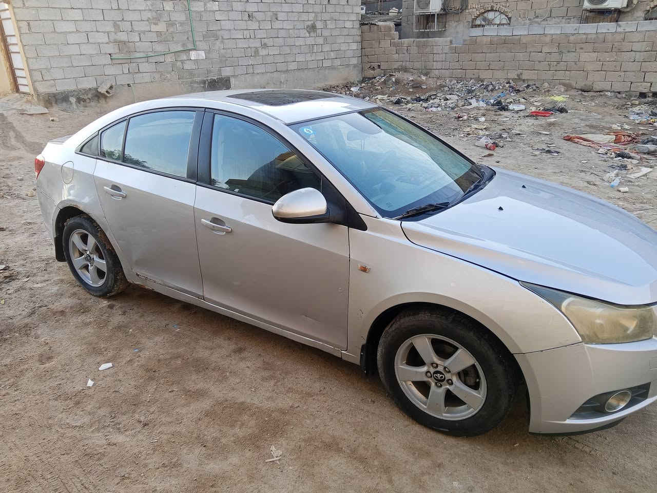 السلام عليكم ورحمة الله وبركاته 
دايو لاستي كروز
 لون سلفري
 موديل 2009  
كير ومحرك كورلا 
سنتر لوك 
ابواب جام اوتو 
فتحة سقف 
شاشة 
كامره
جنطة بصمة
التبريد يحتاج راديتر وغاز ققط
مبدل بيها قطعتين جاملغ امامي عكس السايق وبنيد بنفس اللون
حدادية مضبوطة
باتري جديد
تايرات الامامي جدد والخلفي نص عمر
رقم دولي بأسمي 
اني المالك والحائز 
هزه مسويها قبل 6 اشهر تقريبا 
بشرط التحويل  مكان السيارة البصرة قضاء شط العرب التنومة 
او الزبير
السعر51 ورقة وبيها مجال حق الجية
للتواصل  واتساب ***********
