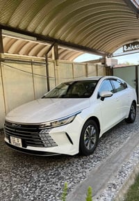 بي واي دي دستروير 2025 رقم بغداد تحويل مباشر  السيارة على وضع الشركة ع...