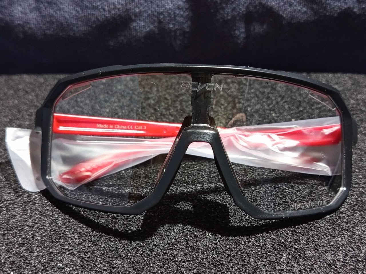 متوفر فول كوالتي واصلي هم والسعر 20 الف هاي تفيد كل أشخاص نظارة وحدة ولكن تتغير بحسب الجو هاي تفيدكم كلش بالصيف


**إذا كنت صاحب هذا الإعلان وتريد حذفه لأي سبب، رجاءا أرسل رسالة إلى الدعم الفني**