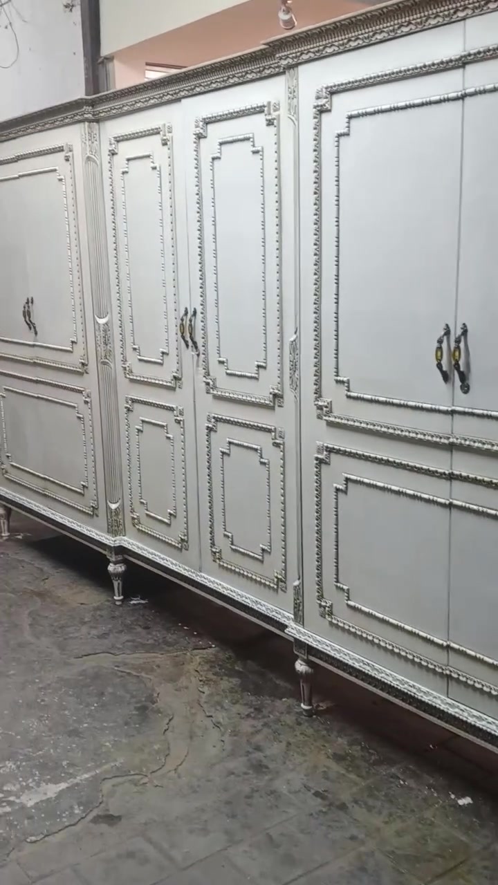 غرفة نوم مستخدم صاج داخل وخارج صاج لون ابيض اوفي شغل تزكام درجه اولى رجلين جعب غزال العنوان بغداد موبايل ***********لدينا خدمة توصيل بكروه
