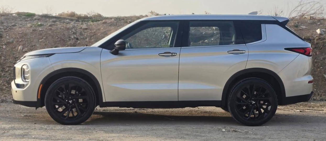 OUTLANDER 2022 GLS
ئۆتلاندەر ٢٠٢٢ فول فول 
مۆدیل : 2022
2.5 لیتری 4 بستۆن 
مواسەفات فوول فوول
• بەسمە و دەرگا دوگمە پانۆراما دەبڵ ئەکسل 3ڕیز کوشن کوشن کارەبایی و میمۆری شوێن شحن مۆبایل سندوق شەفت 7مۆد لێخوڕین لایت LED و بەرز و نزمی ئۆتۆماتیکی سندوق شەفت ئاوێنە کارەبایی و ناوچەی کوێر خەتی جادە و کروز کۆنتڕۆڵ 
•  360 پلە کامێرا ڕاداری پێشەوە  زۆر مواسەفاتی تر 
بۆیاخ : دوو پارچە و نیو و کەمێک ناوی گرتووە
گێڕ و مەکینە : بەشەرت و بێعەیب و بێ تەقەو ڕەقە
سەنەوی : بەناوی خۆمەوەیە و تا 2029 تازەیە
نرخ : 177 گەڵا و معامەلە
سلێمانی 
ژمارەی خاوەنی : 
***********
*********** السليمانية, العراق
