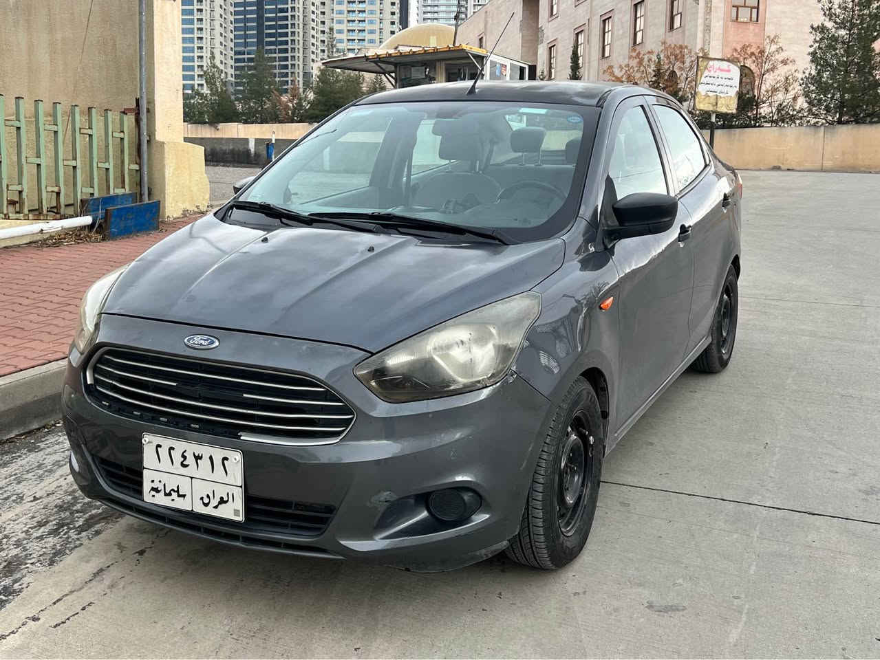 فورد فیگو 
2016
$70 
سەقف و سنوق پەمپە لەسەر کالبونەوە
تۆماتیك
٢ جام کارەبا
 چوار پستۆنی مەرغوب 
تبرید و ساردو گەرمی ئیش ئەکات
سەنەوی بەسەر چوە ٣ گەلا غرامه 
*********** السليمانية, العراق
